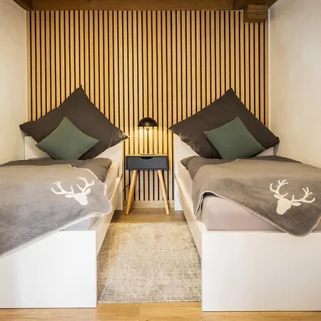 Alpin Chic - Stilvolle Ferienwohnung Nahe Oberstdorf Fuer 8 Personen Apartamento